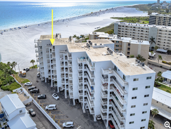Beachfront Two Bedroom Vacation Rental in Siesta Key